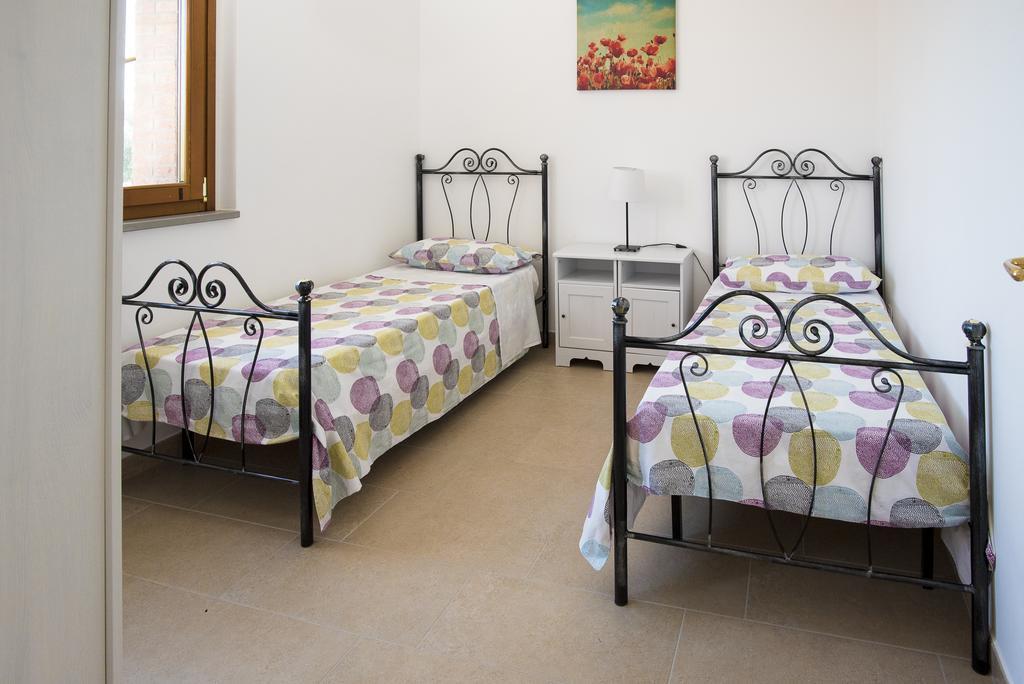 Il Delfino Villa Пистичи Екстериор снимка