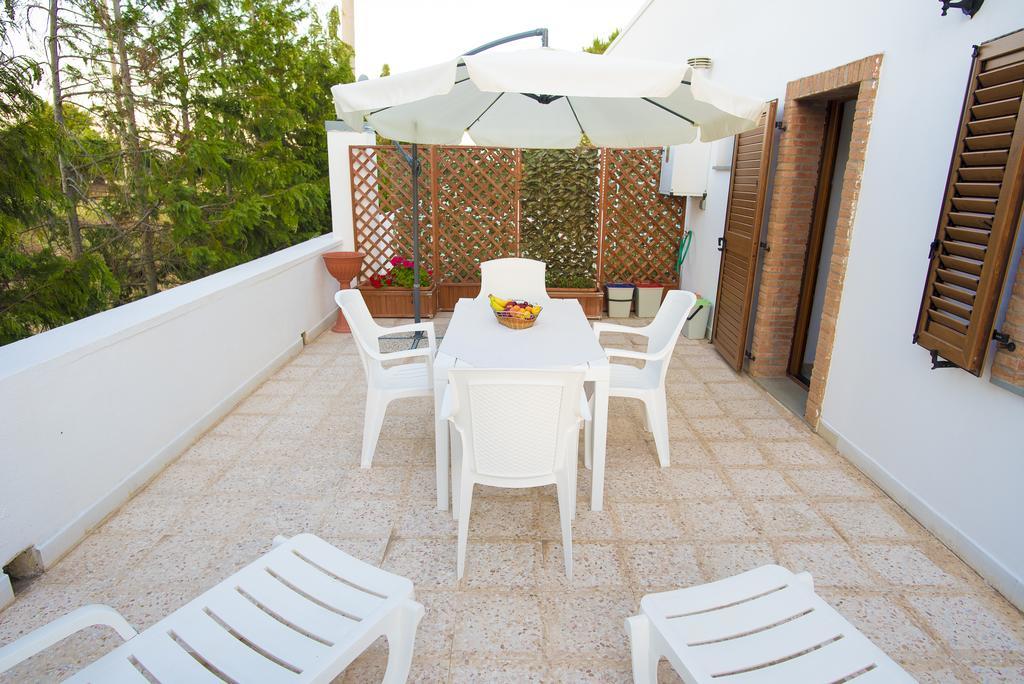 Il Delfino Villa Пистичи Екстериор снимка